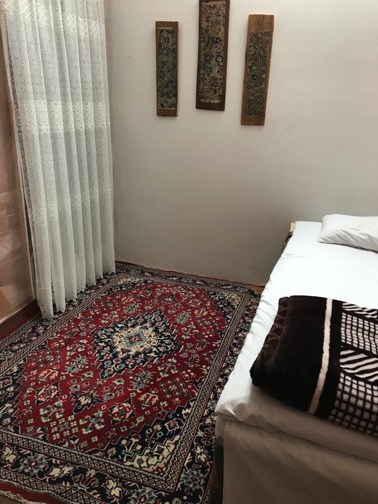 اقامتگاه بوم گردی خانه نخجیر در نراق