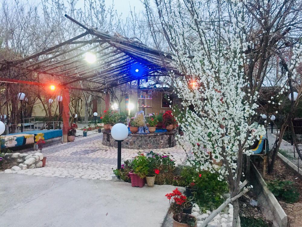 اجاره اقامتگاه بوم گردی گدین در ماهان