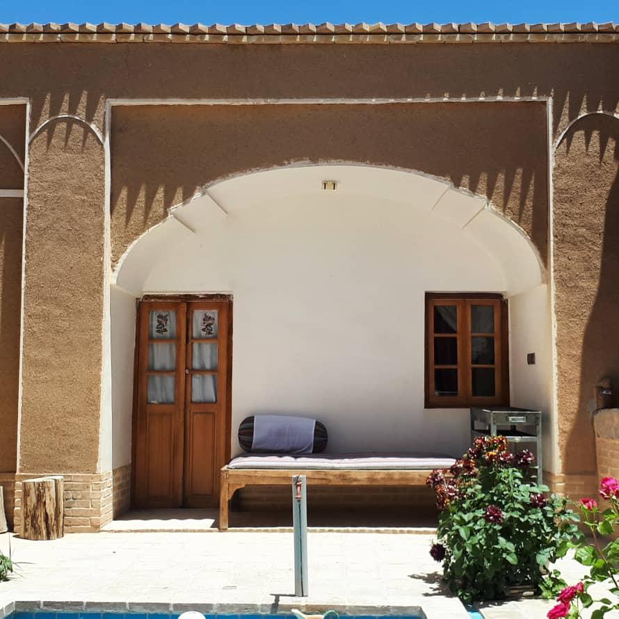 اجاره اقامتگاه بوم گردی خانم رباب در دهاقان