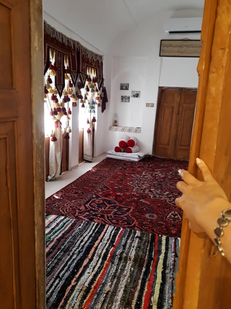 اجاره اقامتگاه بوم گردی خانم رباب در دهاقان