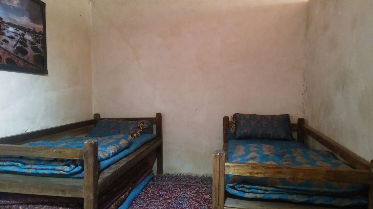 خانه سنتی دربست در تکاب