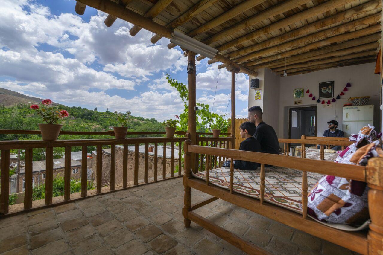 اجاره اقامتگاه بوم گردی چنارستان در درود نیشابور