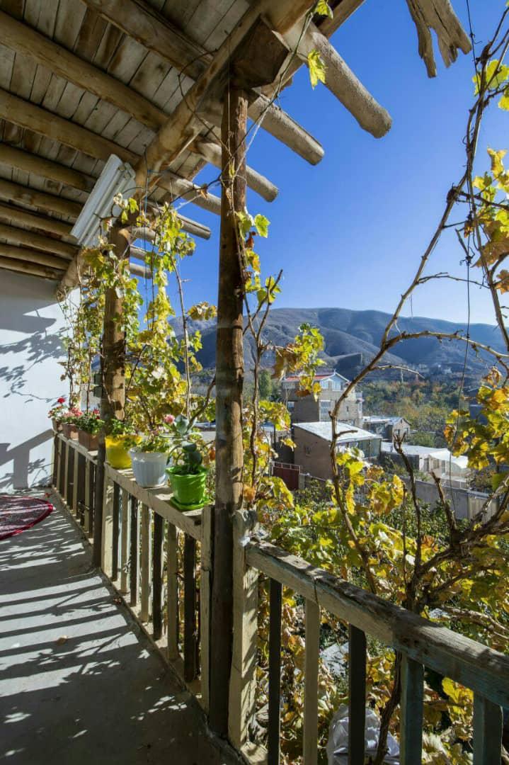 اجاره اقامتگاه بوم گردی چنارستان در درود نیشابور