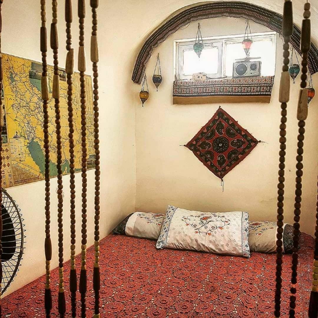 اجاره اقامتگاه سرای مهرگرد در مهریز یزد