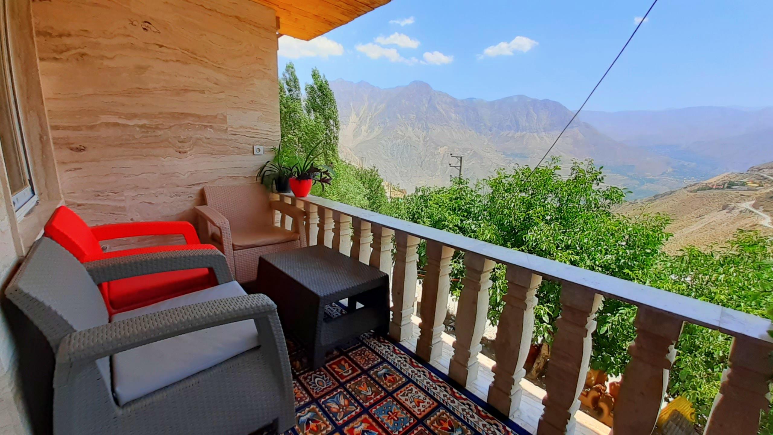 اجاره روزانه ویلا آبگرم رینه آمیتیس 101