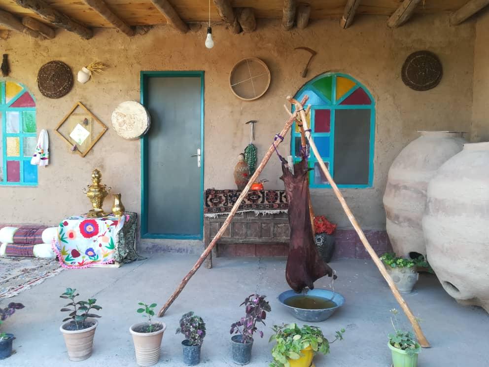 اجاره اقامتگاه بوم گردی بابا اکبر در باخرز