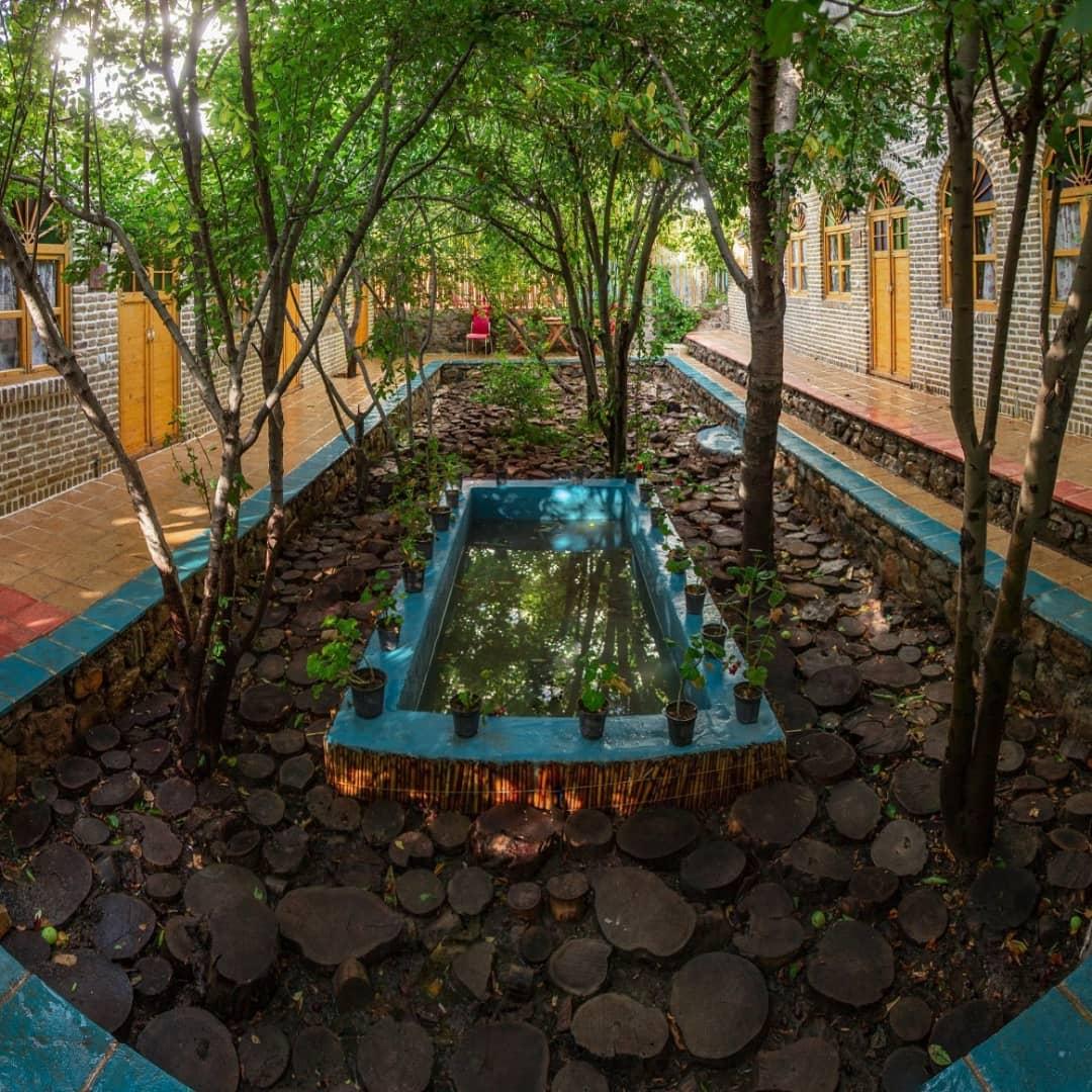 اجاره بوم گردی شادمهر در نیشابور