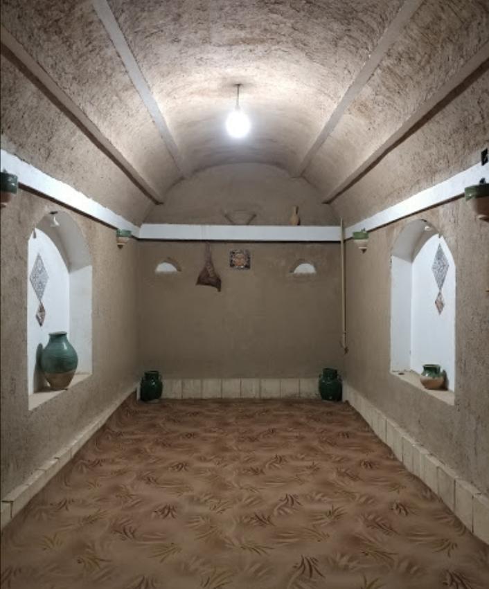 اقامتگاه بوم گردی عمو نوروز در طبس