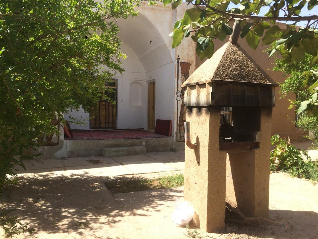 اقامتگاه بوم گردی انتظام دیهوک در طبس