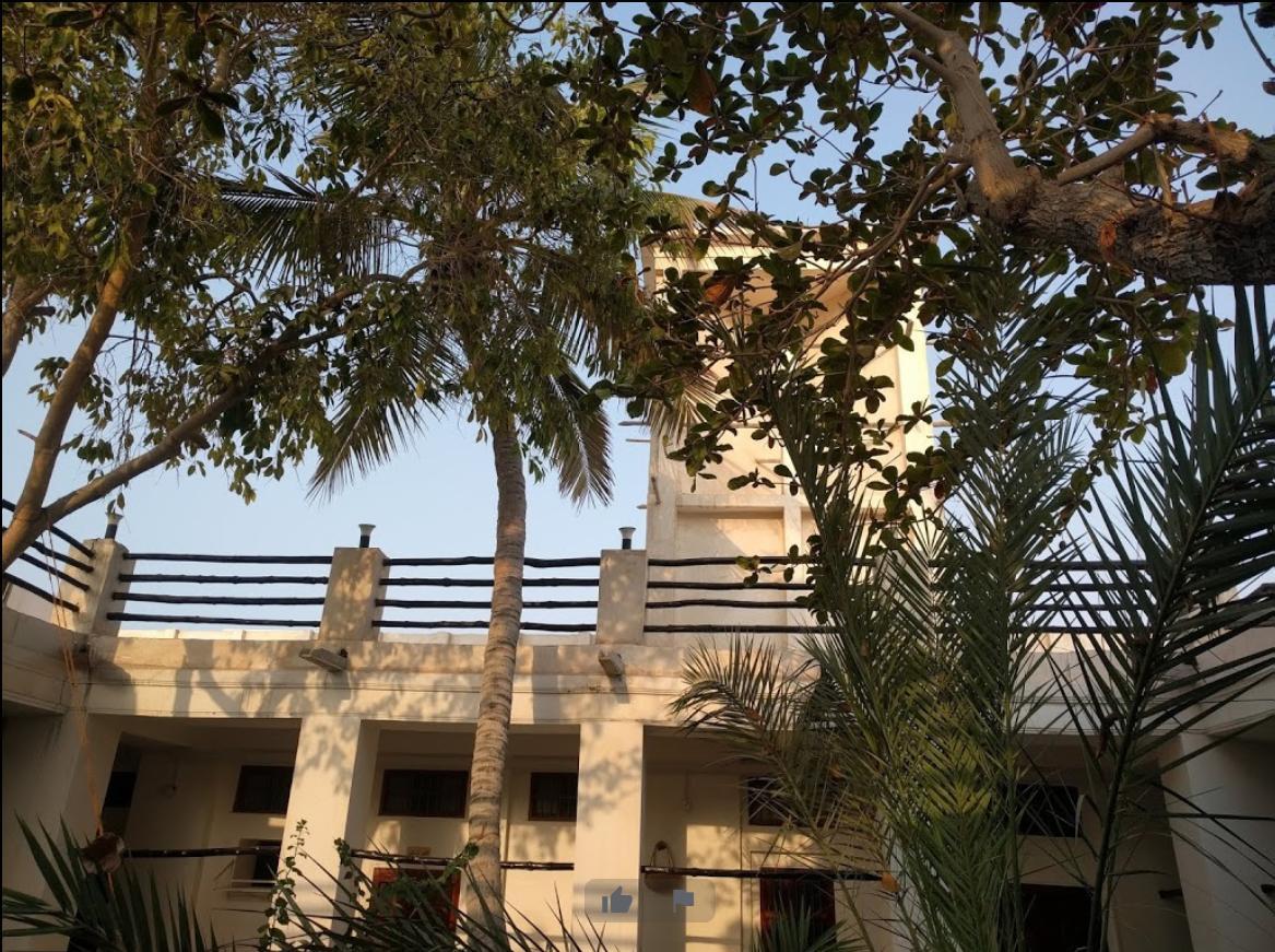 اقامتگاه بوم گردی یونسی بندر کنگ