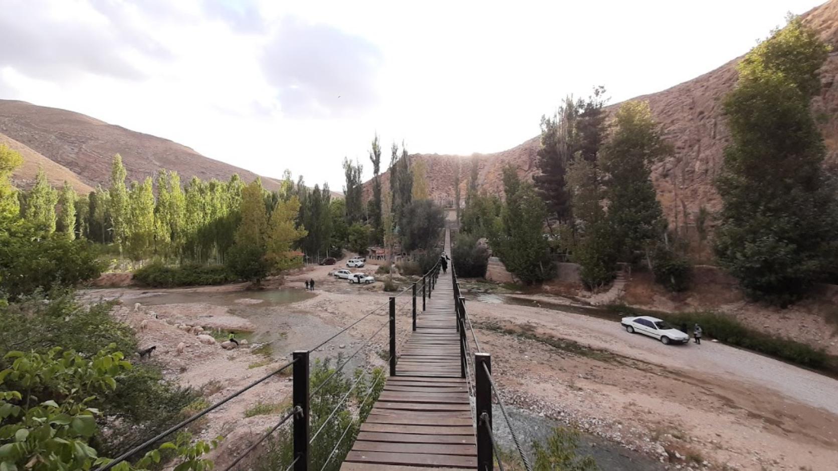 اجاره اقامتگاه بوم گردی دالان فیروزه در بجنورد