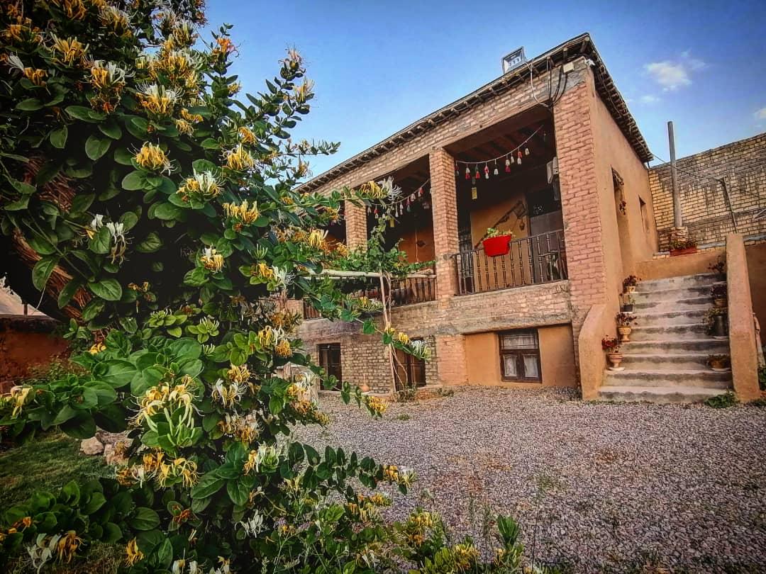 اجاره اقامتگاه بوم گردی آژند در بوانات