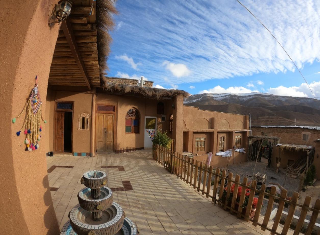 اقامتگاه بوم گردی اشینه در سمیرم