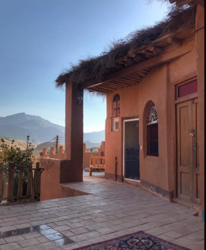 اقامتگاه بوم گردی اشینه در سمیرم