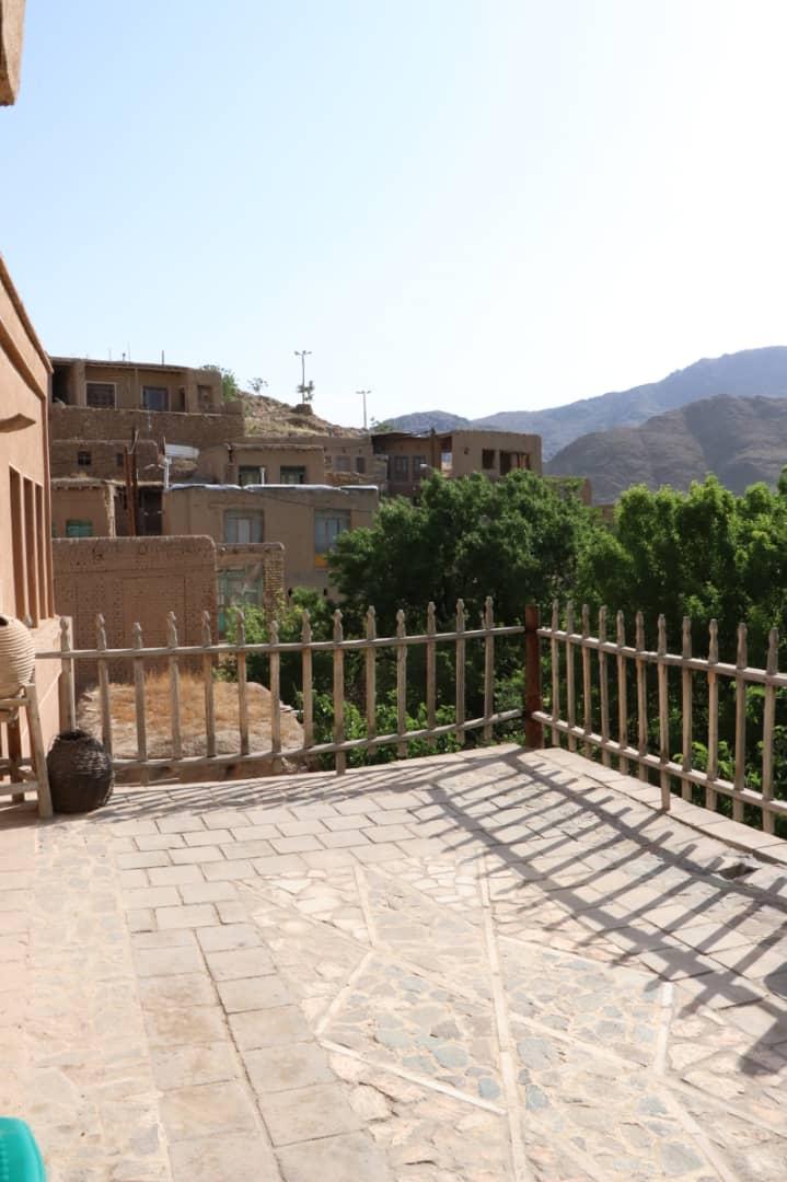 اقامتگاه بوم گردی آویلا در برزک کاشان