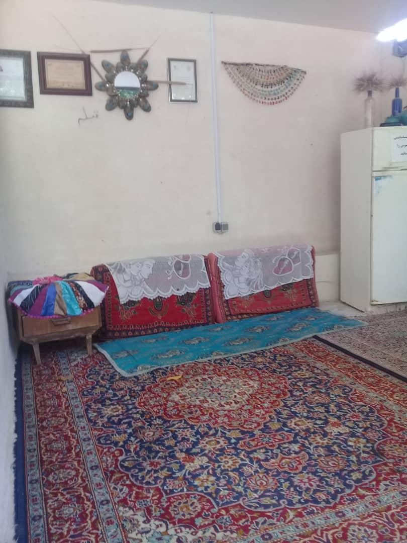 اجاره اقامتگاه بوم گردی باغ شریف در بافت