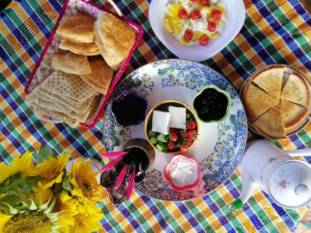 اقامتگاه بوم گردی آوش در بندر گز