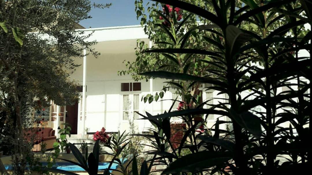 اجاره روزانه اتاق در خانه نیمه دربست اصفهان