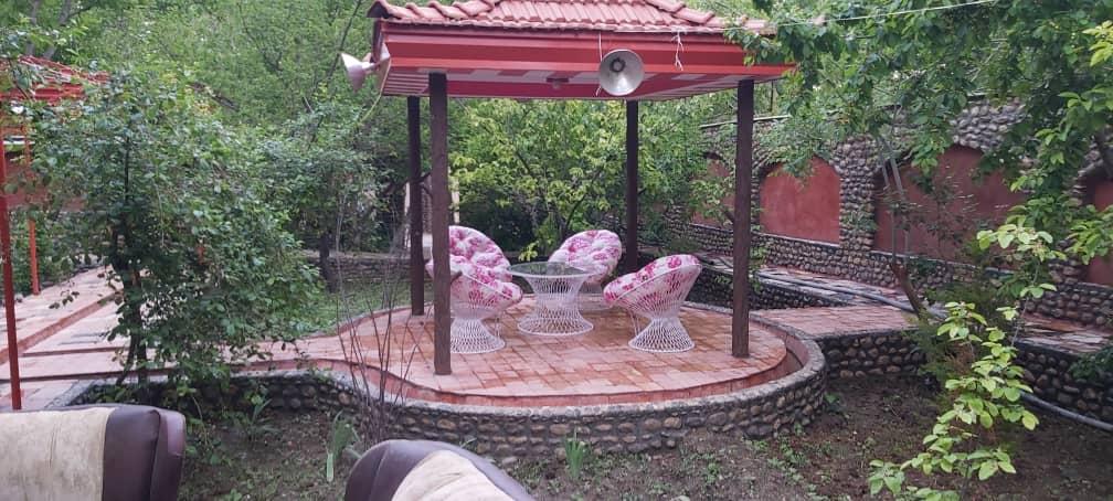 ویلا باغ بهادران با استخر سرپوشیده