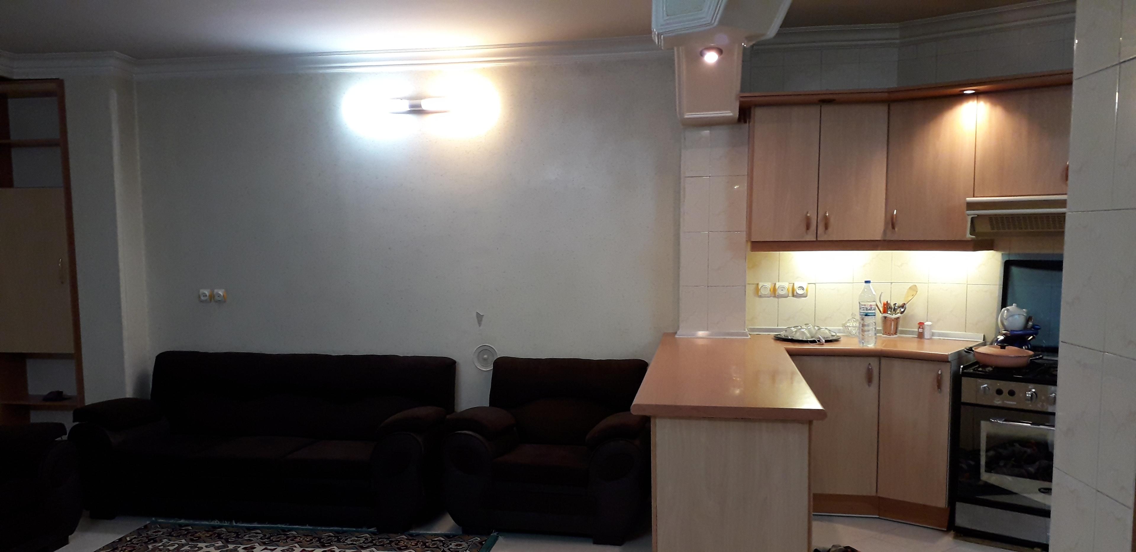 آپارتمان دوخواب طبقه اول مرکز شهر