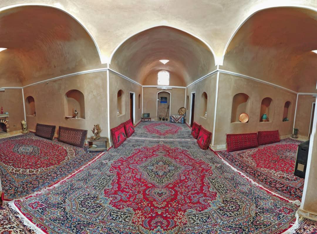 اجاره اقامتگاه بوم گردی لیلاز در اردستان