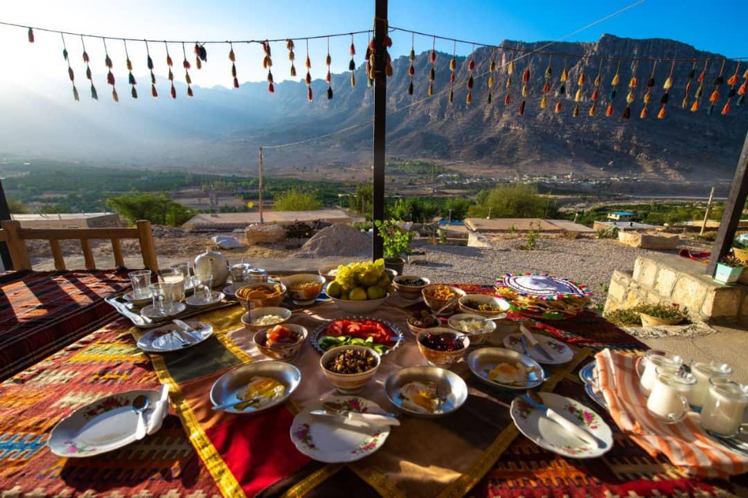 اقامتگاه بوم گردی تنگ چوگان در کازرون