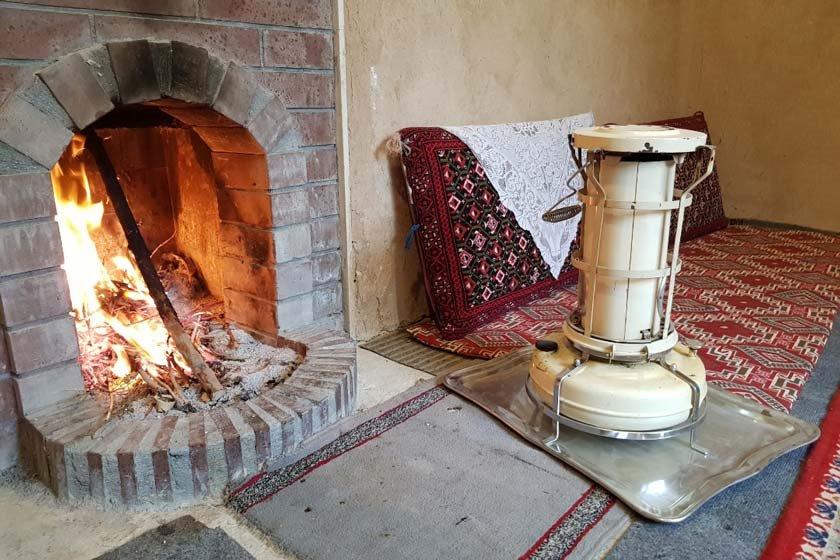 رزرو اقامتگاه بوم گردی موبد در آباده