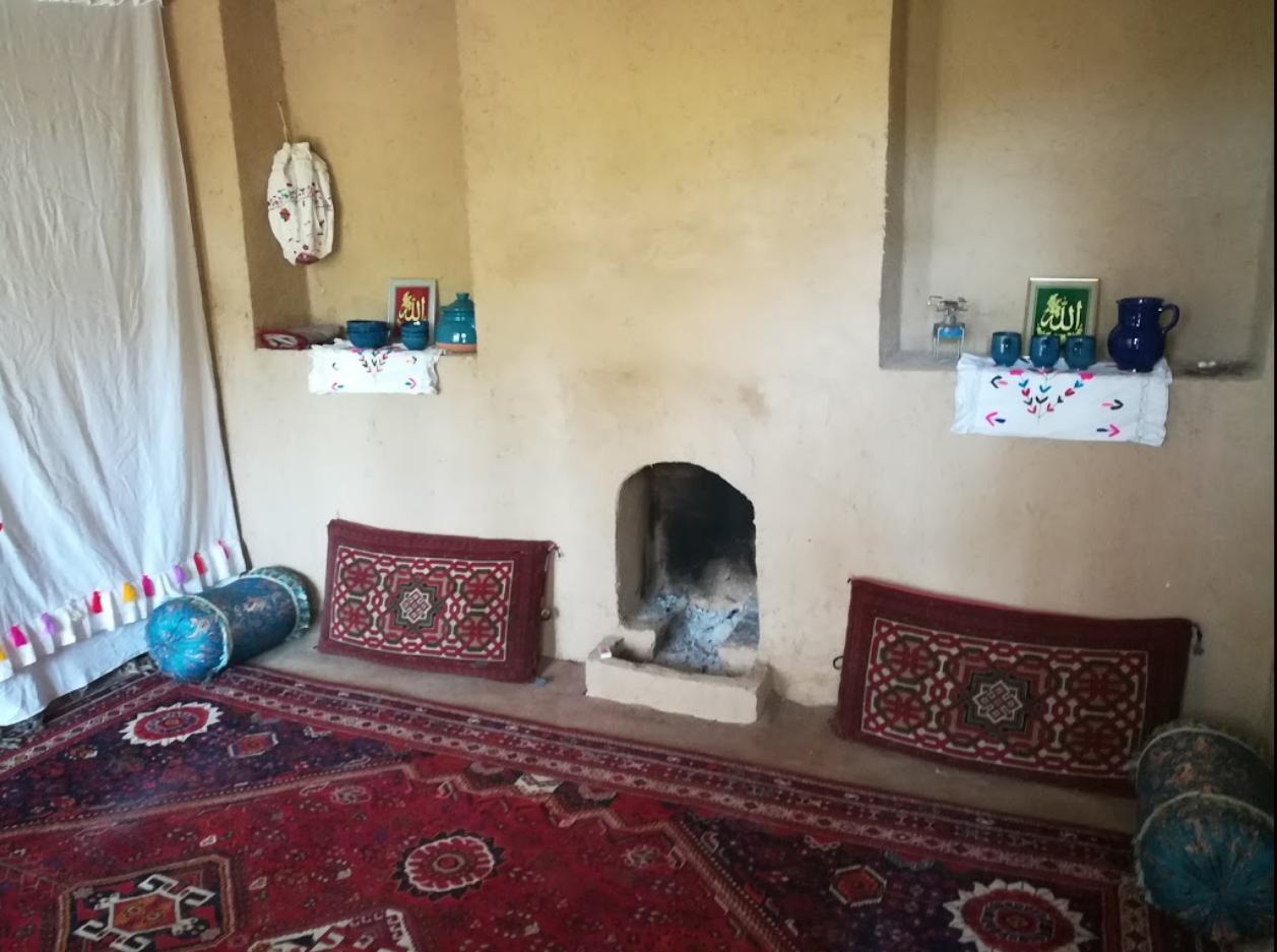 اجاره اقامتگاه بوم گردی مش ماشالا در مرودشت