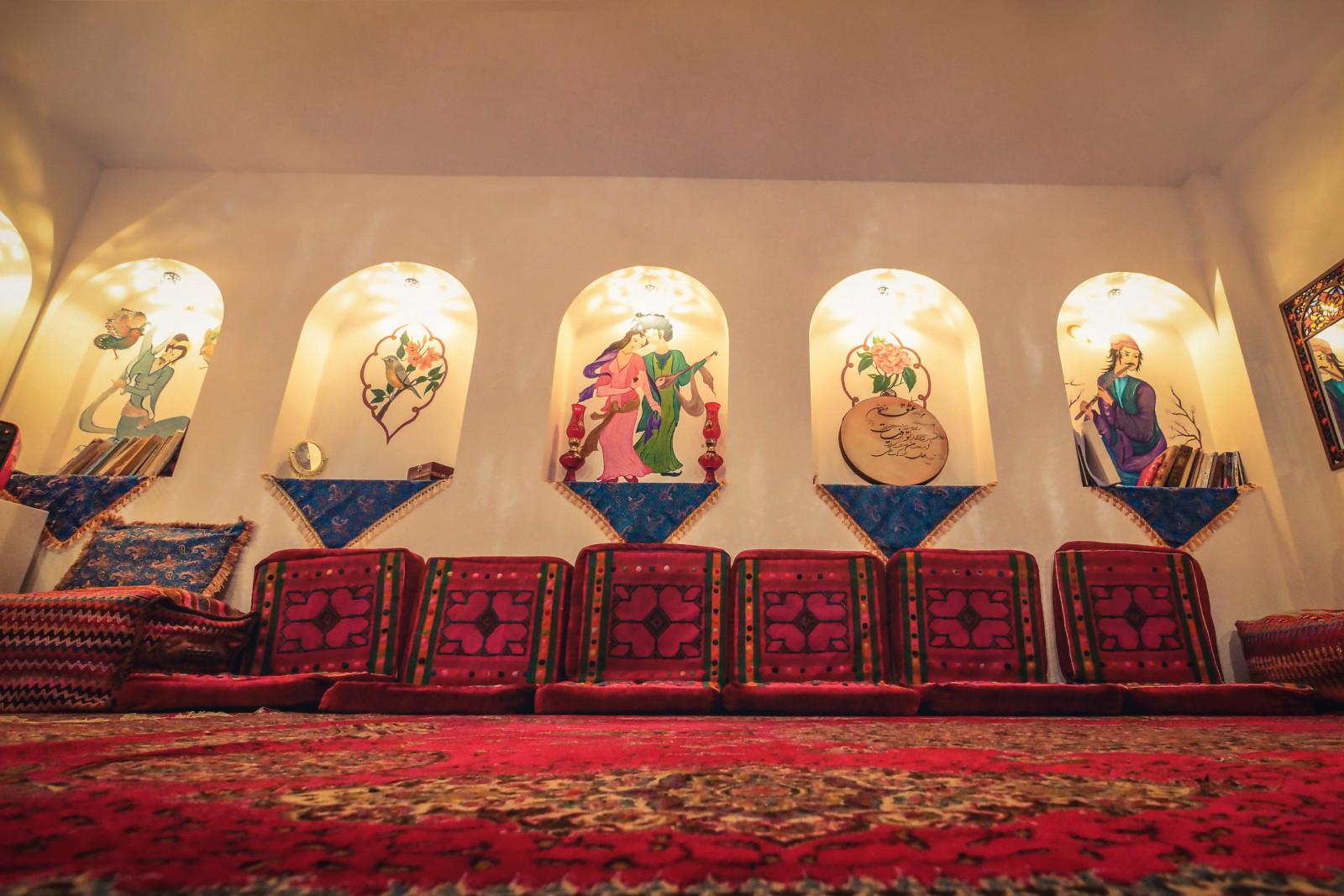 رزرو اقامتگاه بوم گردی ترنجستان در شیراز