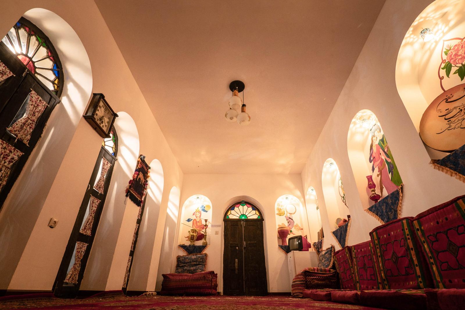 رزرو اقامتگاه بوم گردی ترنجستان در شیراز