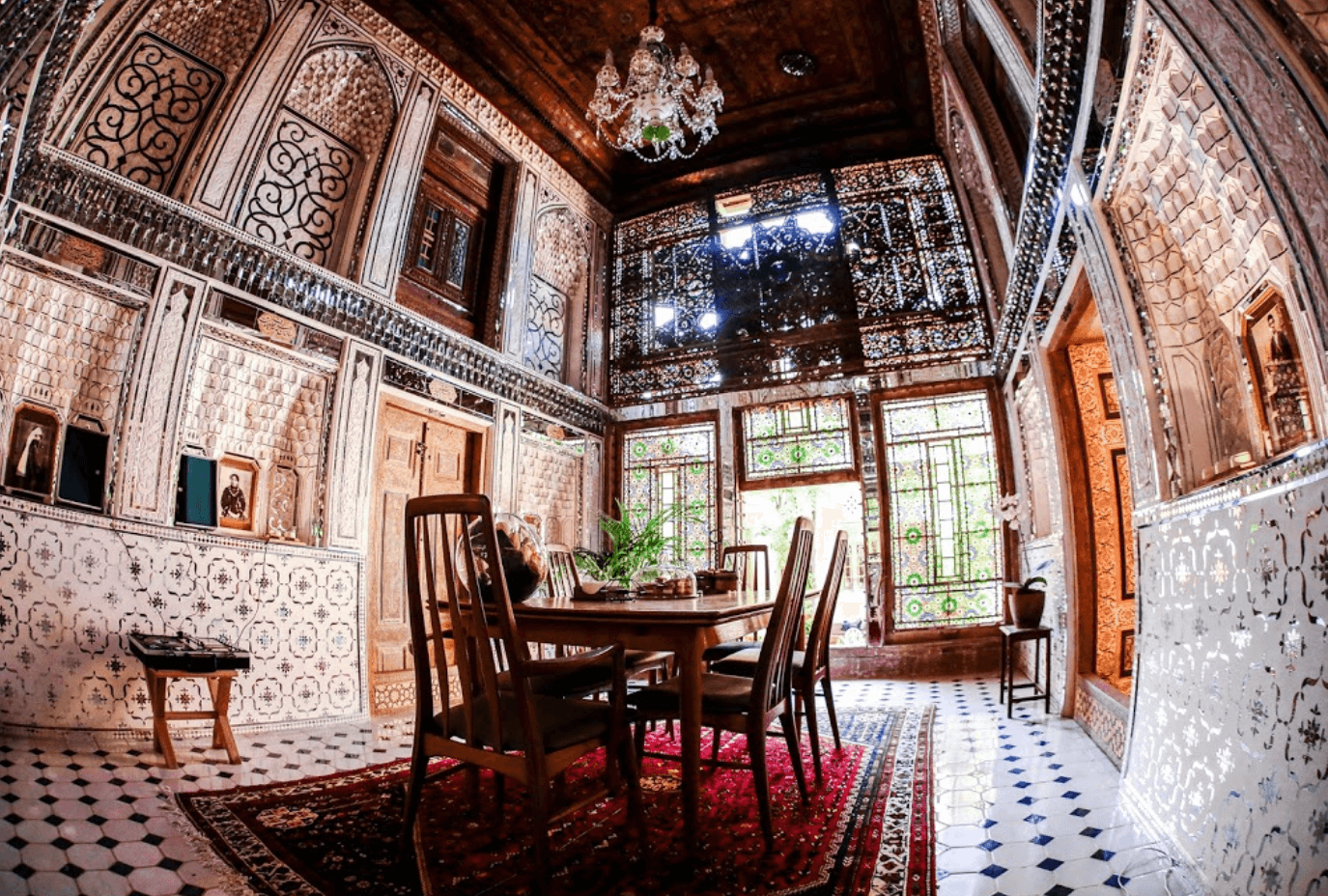 اقامتگاه سنتی خانه شیرازی شیراز