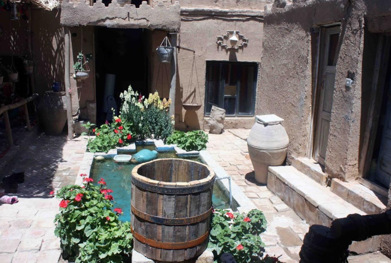 اقامتگاه بوم گردی کلبه آقامیر در پاسارگاد