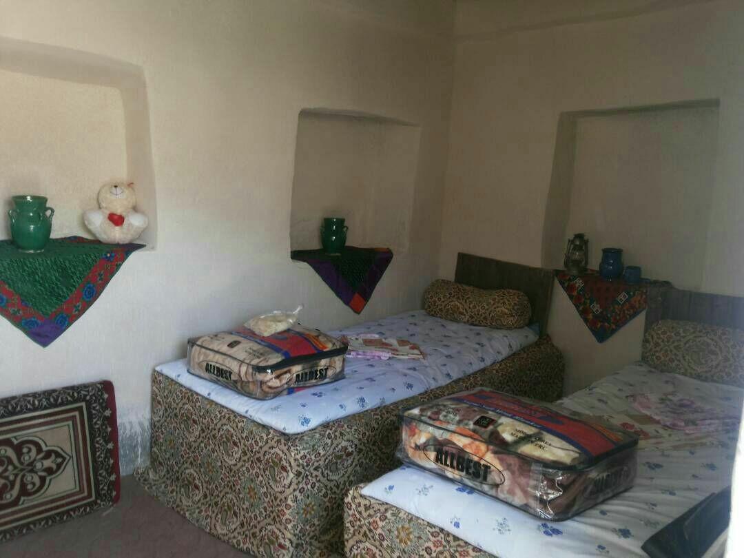 اقامتگاه بوم گردی لایزنگان در داراب