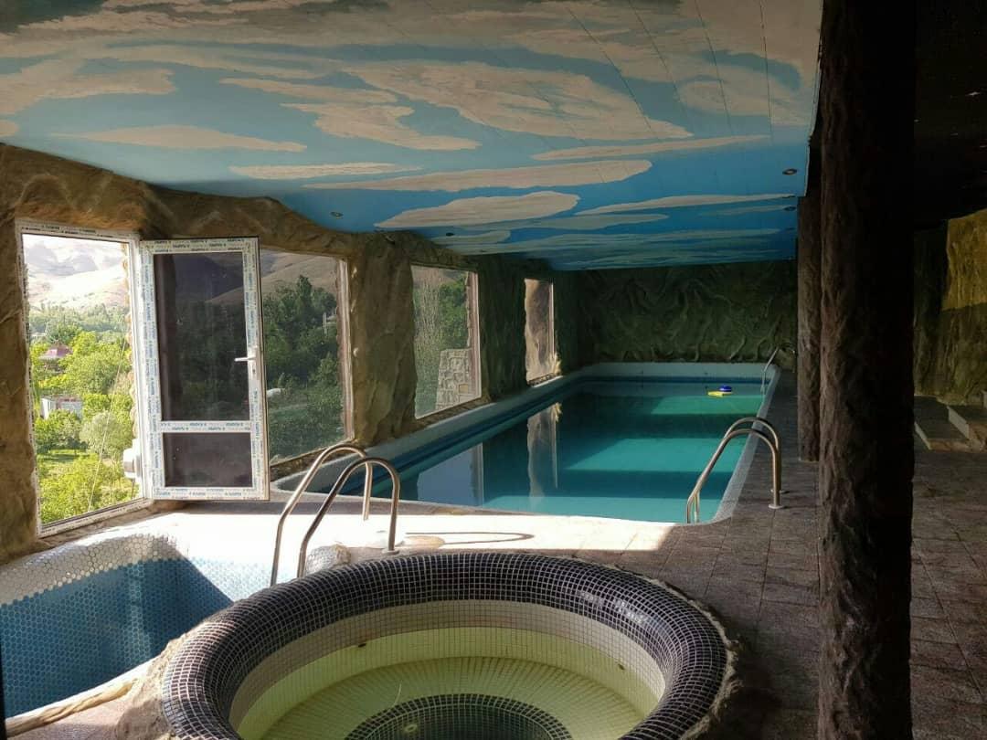 ویلای لوکس با استخر سرپوشیده ابگرم