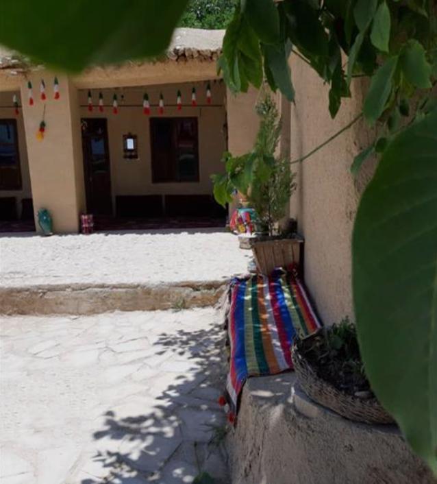 اقامتگاه بوم گردی بهشت جاوید فیروزآباد