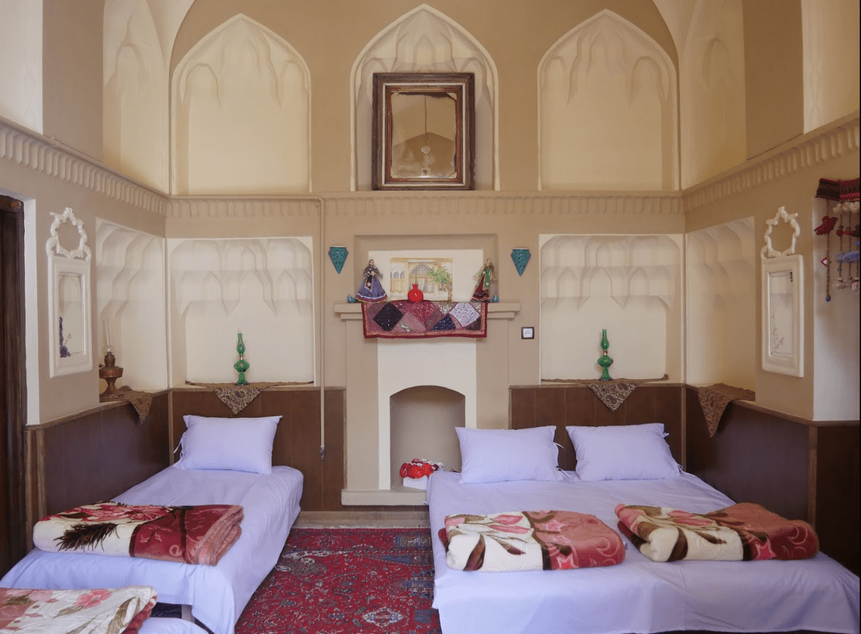 اجاره اقامتگاه بوم گردی نارگل اصفهان