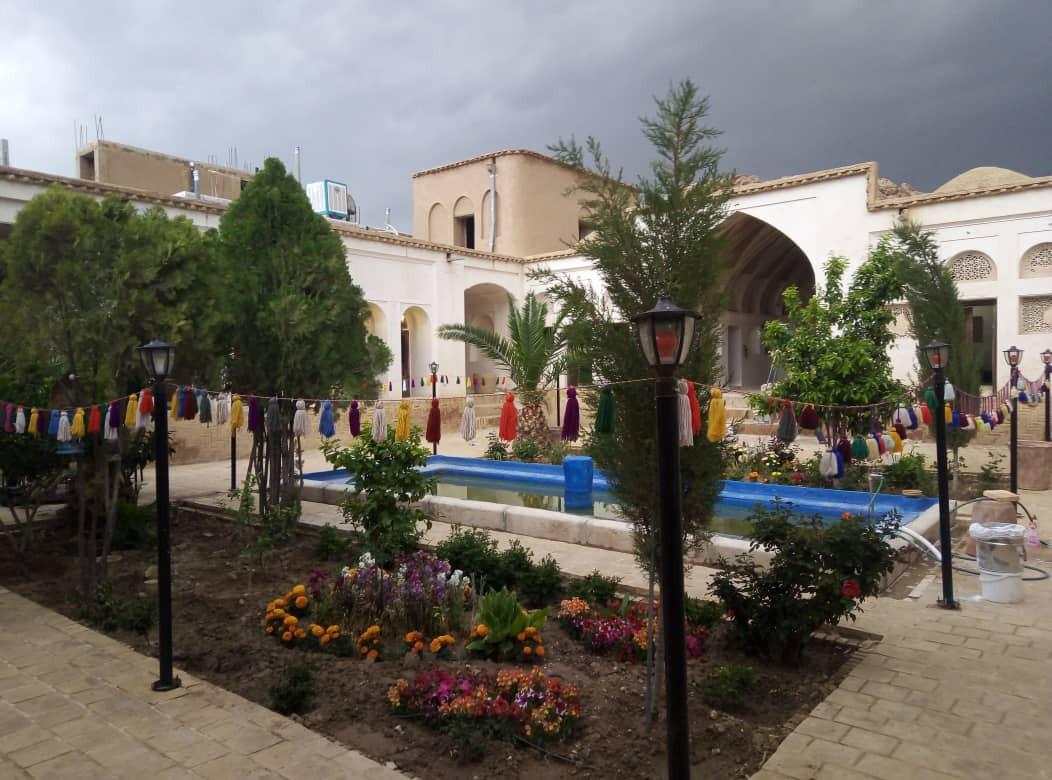 اقامتگاه بوم گردی جاوید در نی ریز