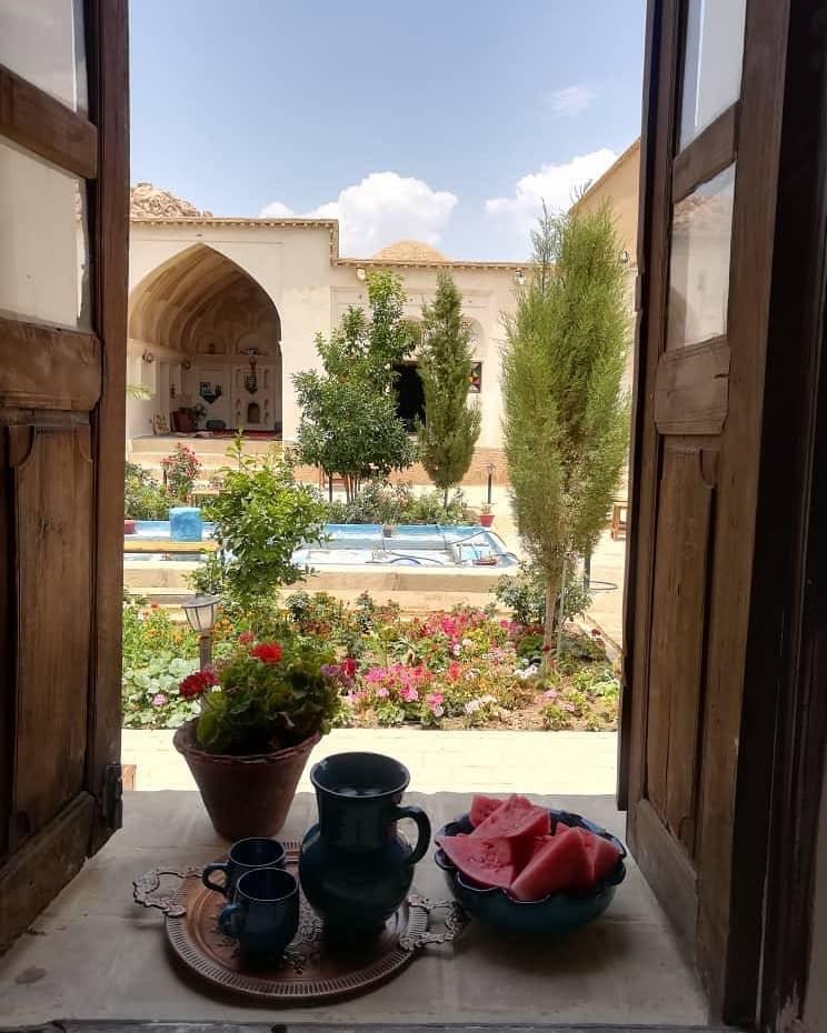 اقامتگاه بوم گردی جاوید در نی ریز