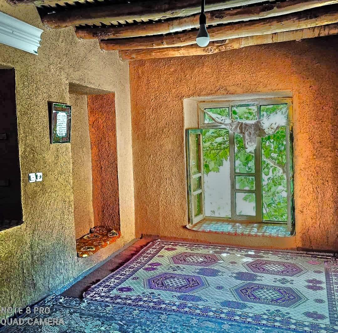 اقامتگاه بوم گردی رویین دژ در اسفراین