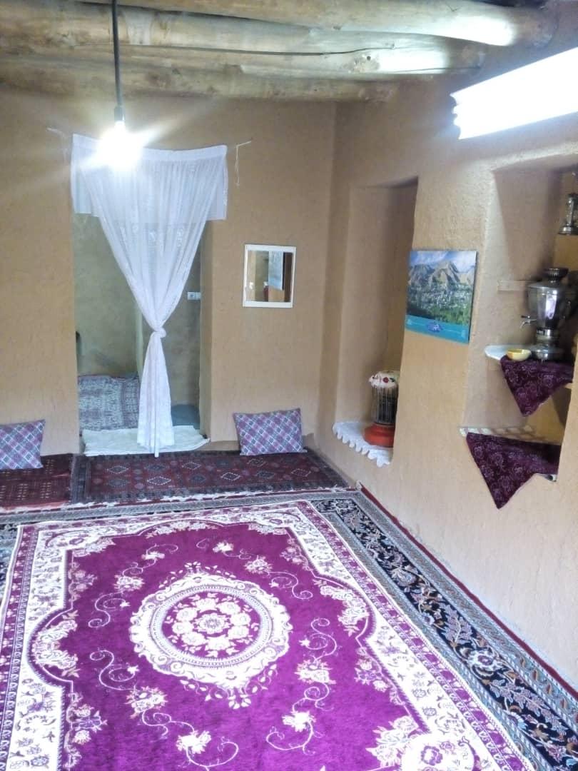 اقامتگاه بوم گردی رویین دژ در اسفراین