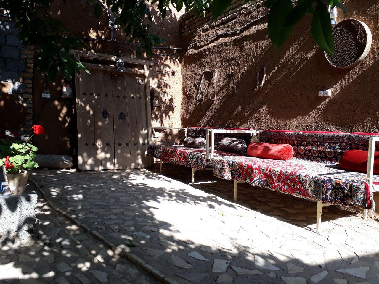 اقامتگاه بوم گردی بام ایران فریدونشهر