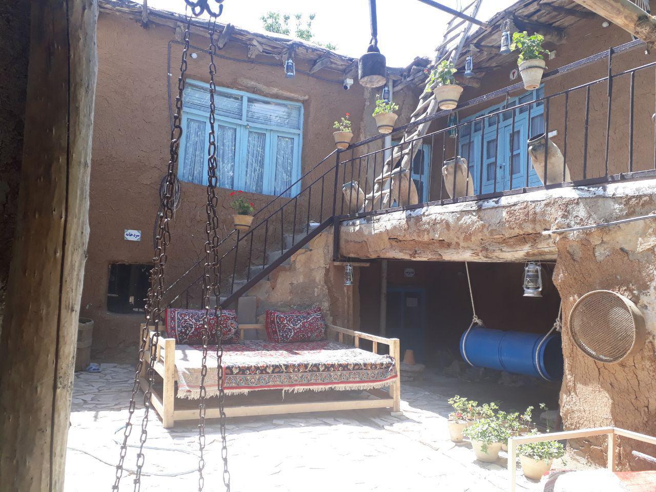 اقامتگاه بوم گردی بام ایران فریدونشهر