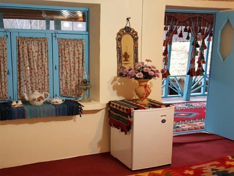 اقامتگاه بوم گردی الا تی تی در شفت