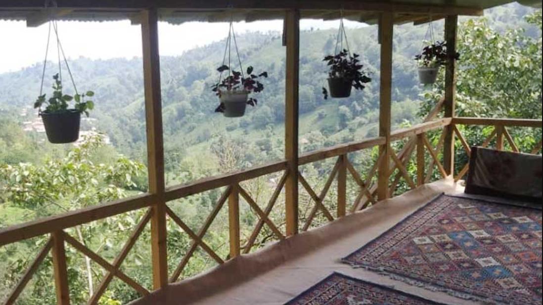 اقامتگاه بوم گردی بام املش در املش