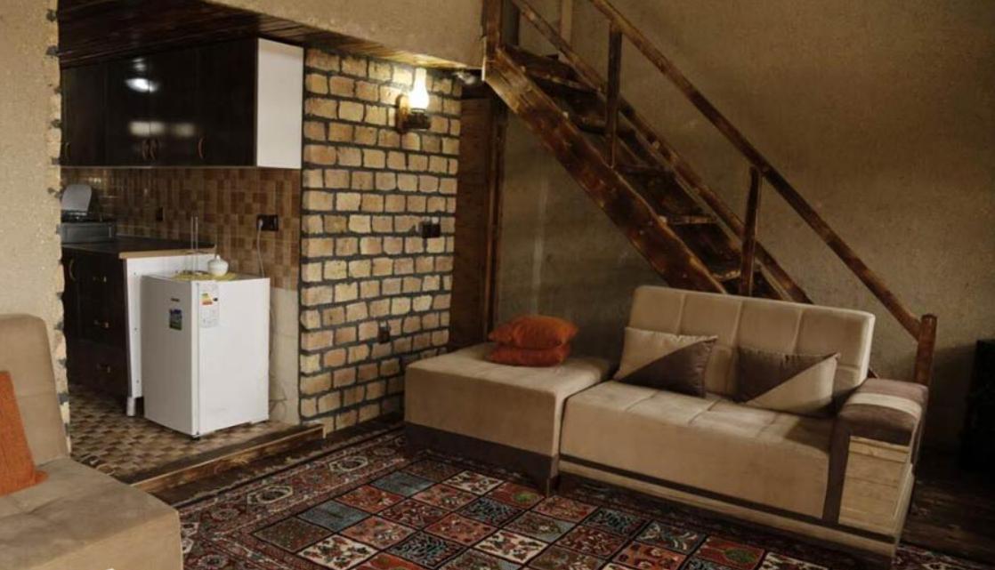 اقامتگاه نارگل در مرزن آباد چالوس