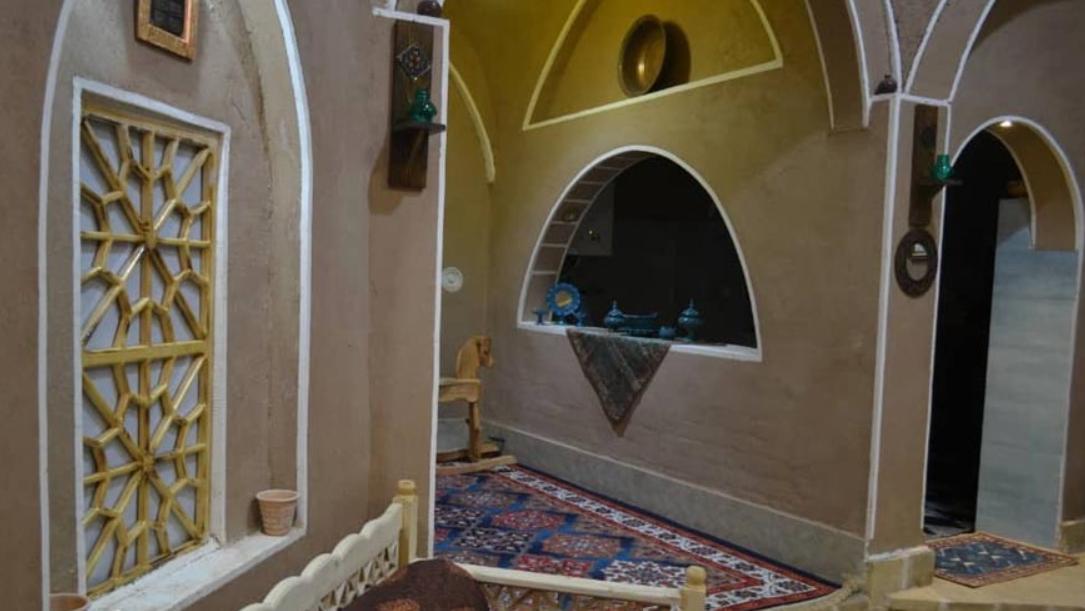 بوم گردی مهر و ماه کویر ابوزید آباد