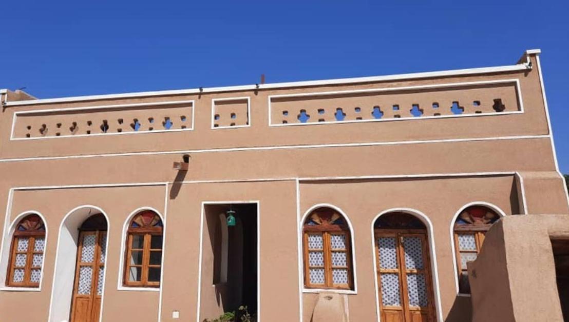 اجاره اقامتگاه بوم گردی افوشتا در نطنز