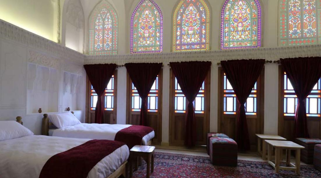 اجاره اقامتگاه سرای دیبا در کاشان