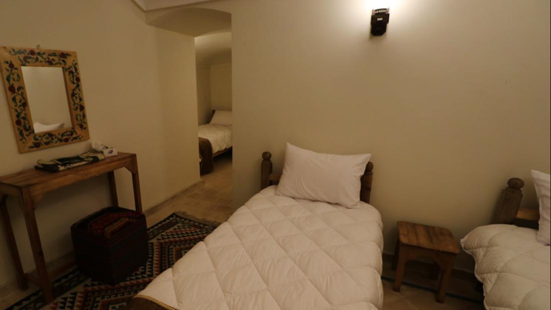 اجاره اقامتگاه سرای دیبا در کاشان