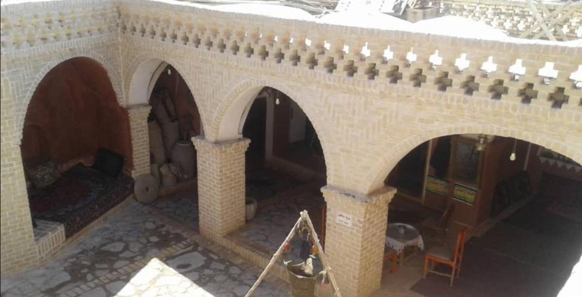 بوم گردی جوسوری آسیاب شتر در ورزنه